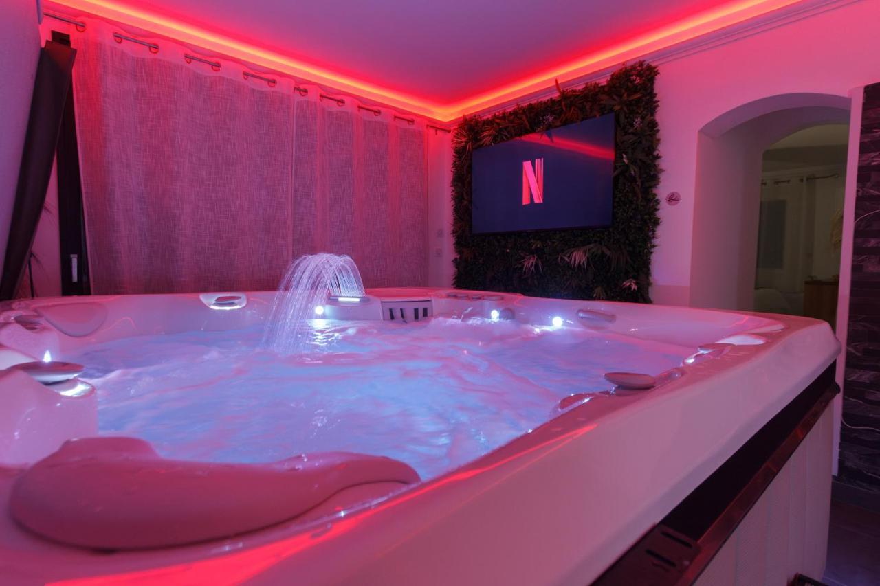 Casa Amor & Spa, Appartement Suite Jacuzzi & Piscine Chauffee Montfort-sur-Argens Exterior foto