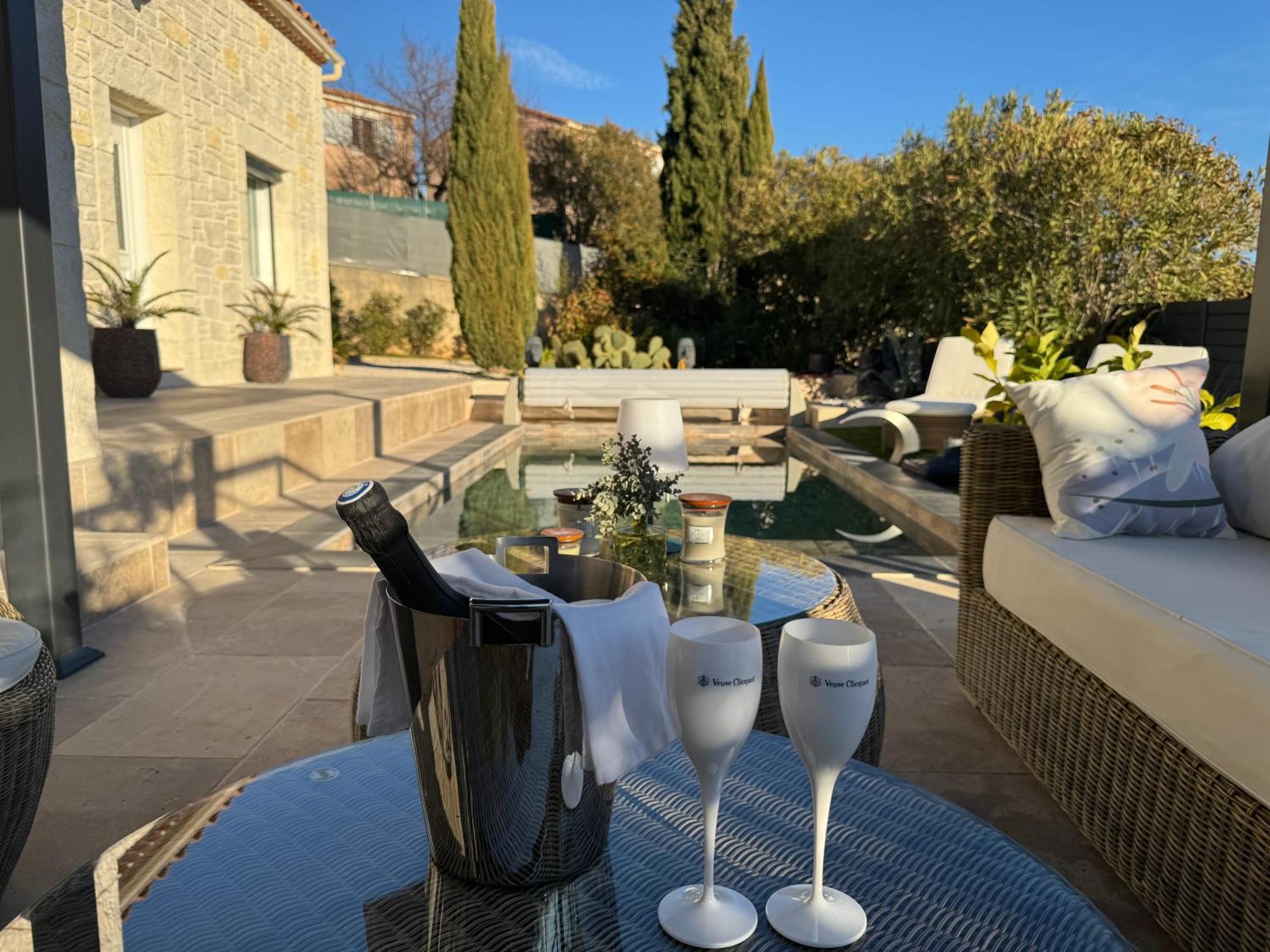 Casa Amor & Spa, Appartement Suite Jacuzzi & Piscine Chauffee Montfort-sur-Argens Exterior foto